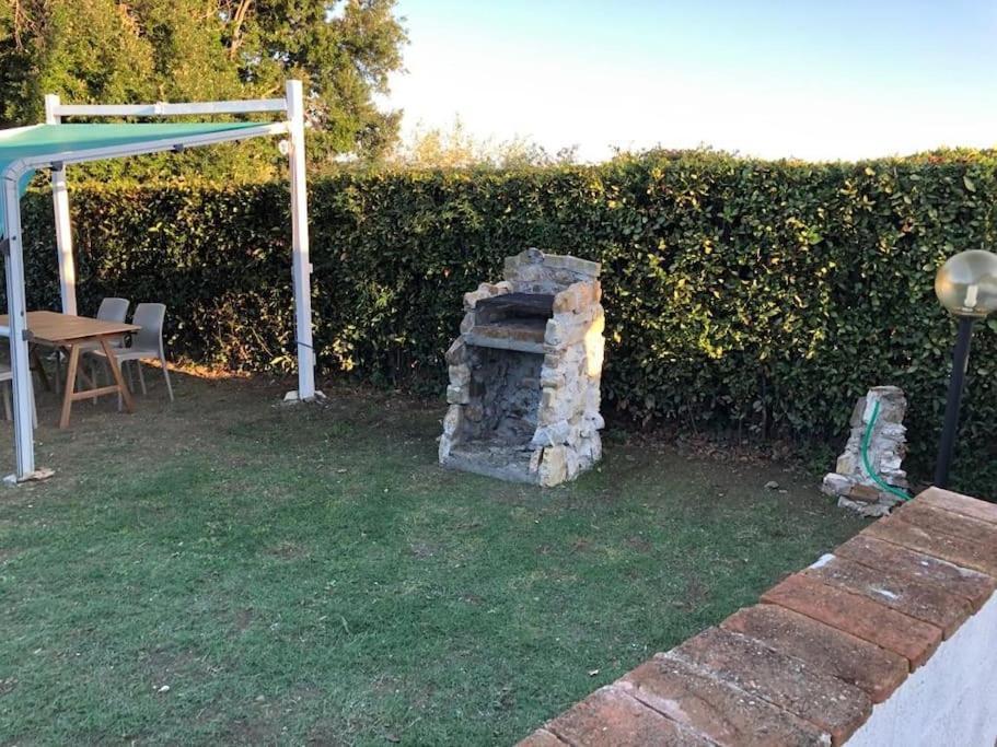 Villetta A Schiera Nei Pressi Del Mare Livorno Esterno foto